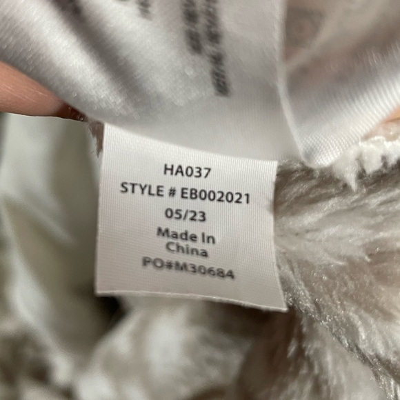 Eddie Bauer Fleece Pullover 1/4 Zip Soft Plush Sweater Southwest Sz Medium - Picture 7 of 7